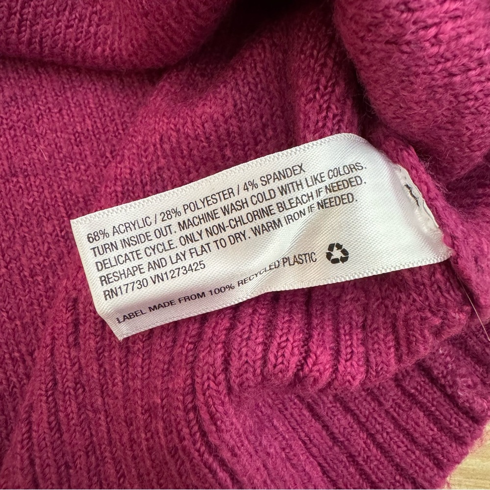 Universal Thread Sweater - Picture 12 of 14